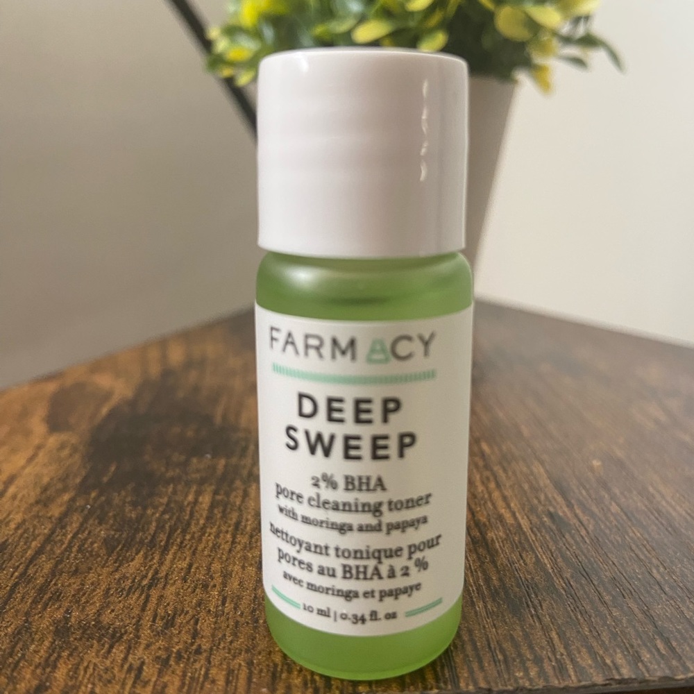 Farmacy Deep Sweep pore cleaning toner